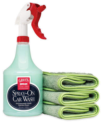 Griot's Spray-On Car Wash Kit with 3 Microfiber Towels